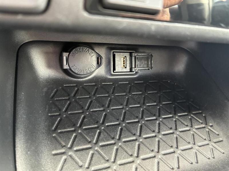 toyota RAV4 Hybrid 2022 - 25