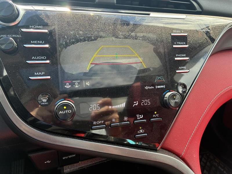 toyota Camry 2020 - 16