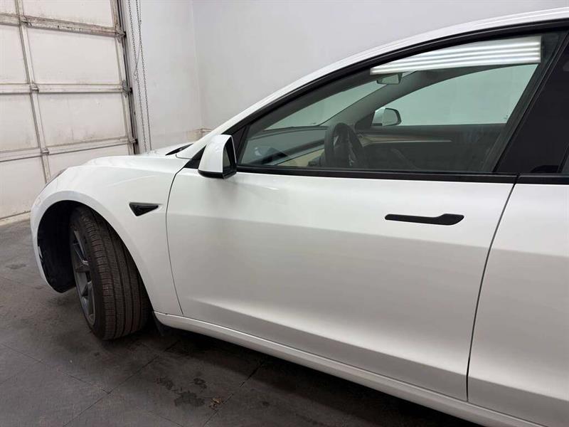 tesla Model 3 2023 - 3