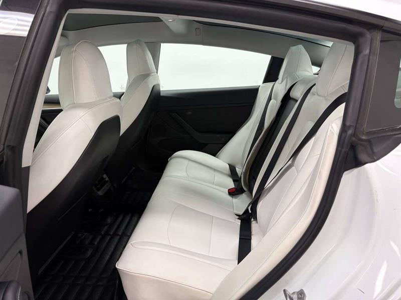 tesla Model 3 2023 - 26