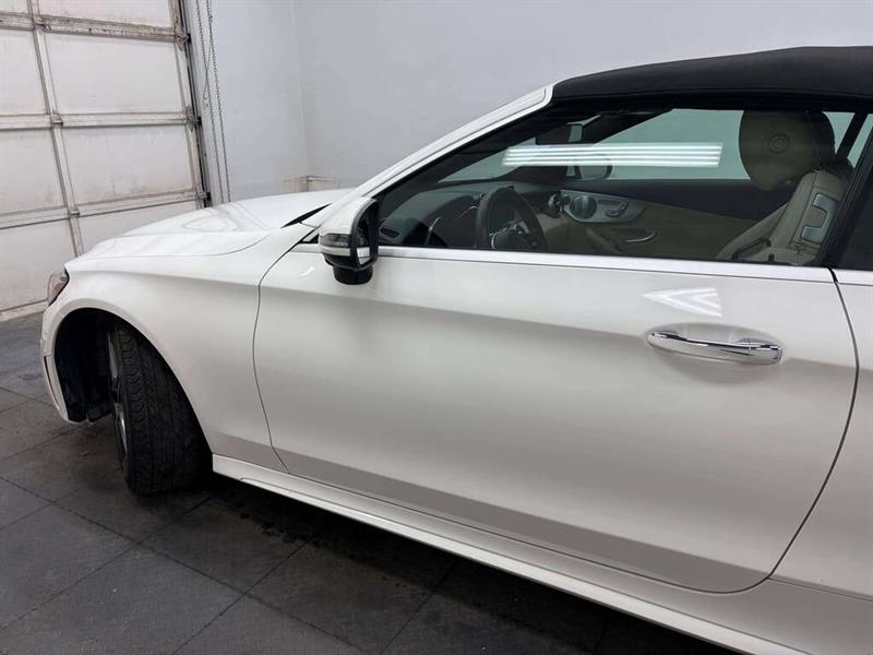mercedes-benz C300 2020 - 4