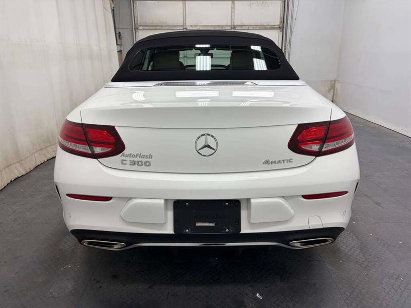 mercedes-benz C300 2020 - 7