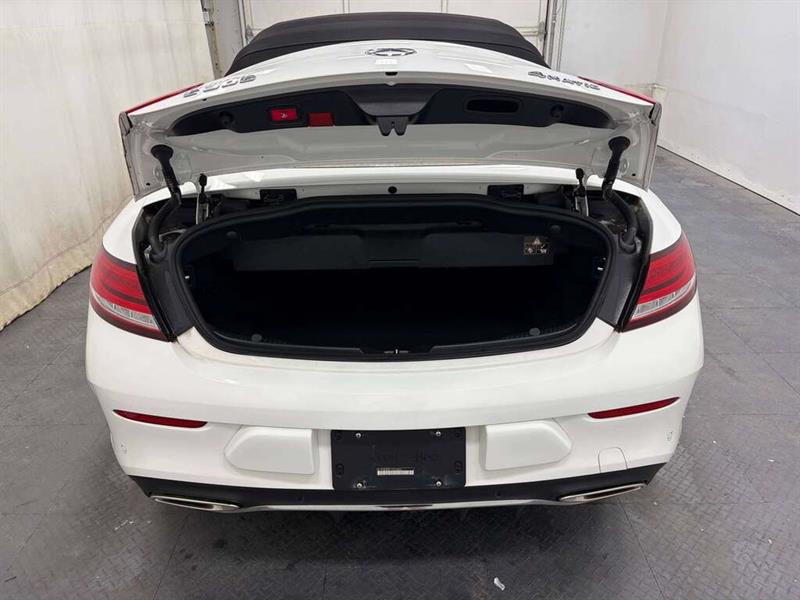 mercedes-benz C300 2020 - 9