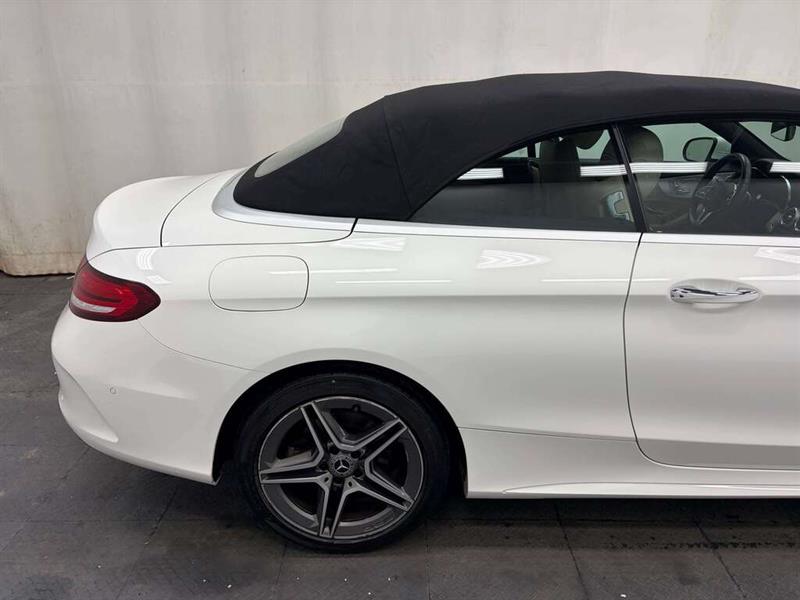 mercedes-benz C300 2020 - 13