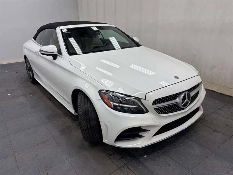 mercedes-benz C300 2020 - 17