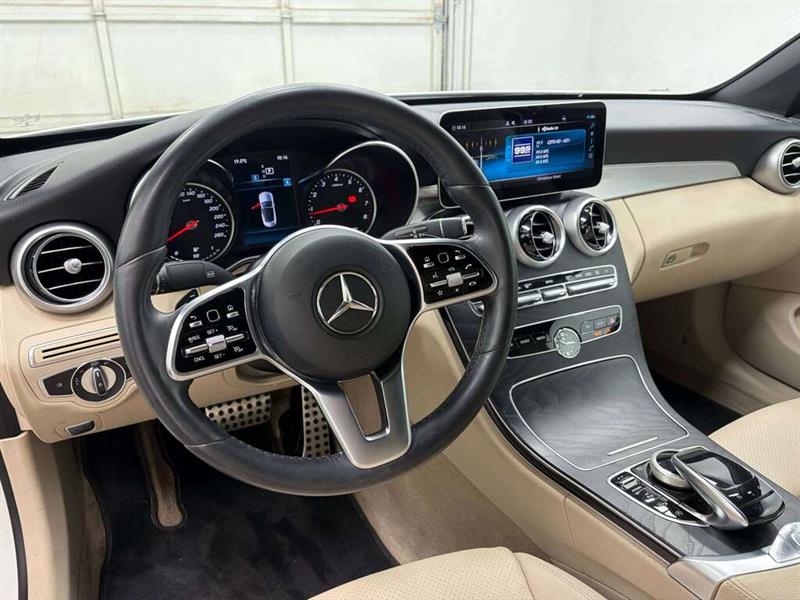 mercedes-benz C300 2020 - 19