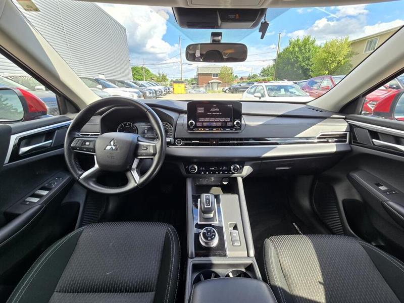 mitsubishi Outlander 2022 - 10