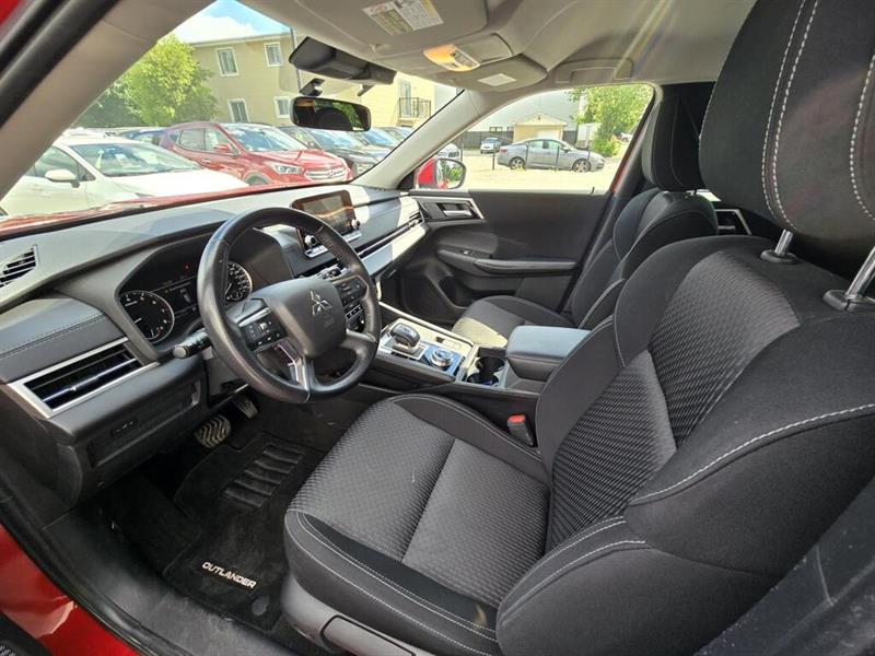 mitsubishi Outlander 2022 - 11