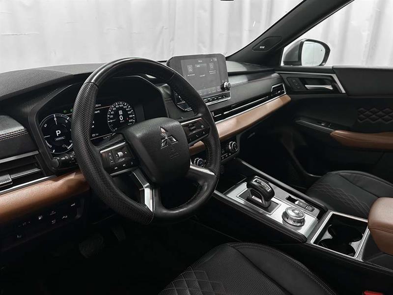 mitsubishi Outlander 2023 - 10