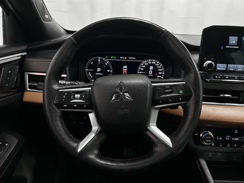 mitsubishi Outlander 2023 - 14
