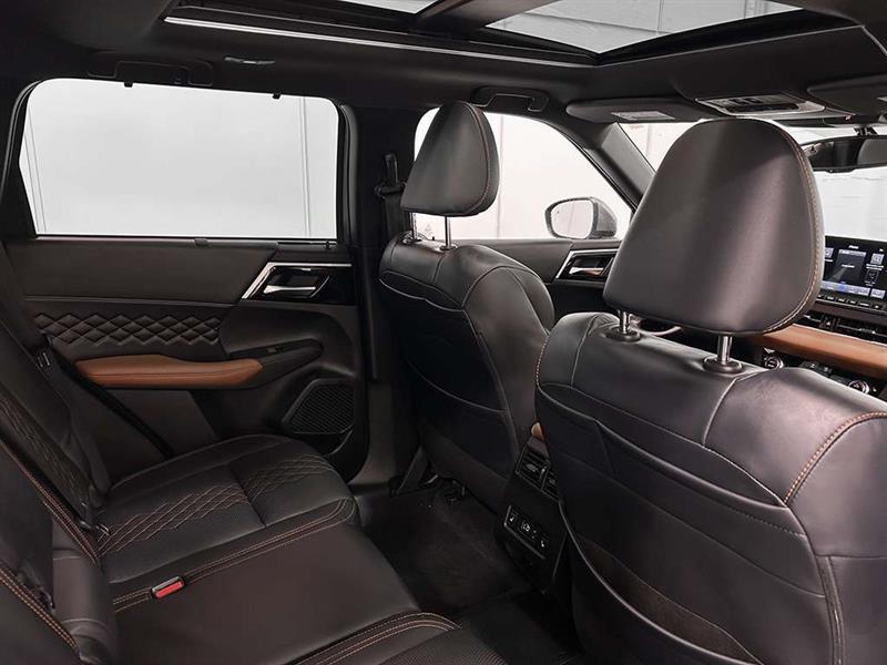 mitsubishi Outlander 2023 - 23