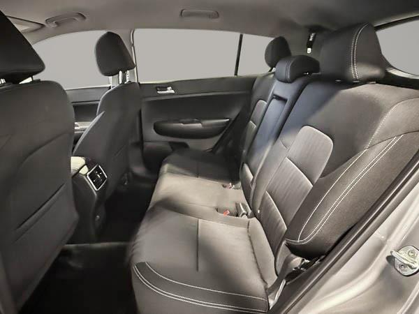 kia Sportage 2021 - 24