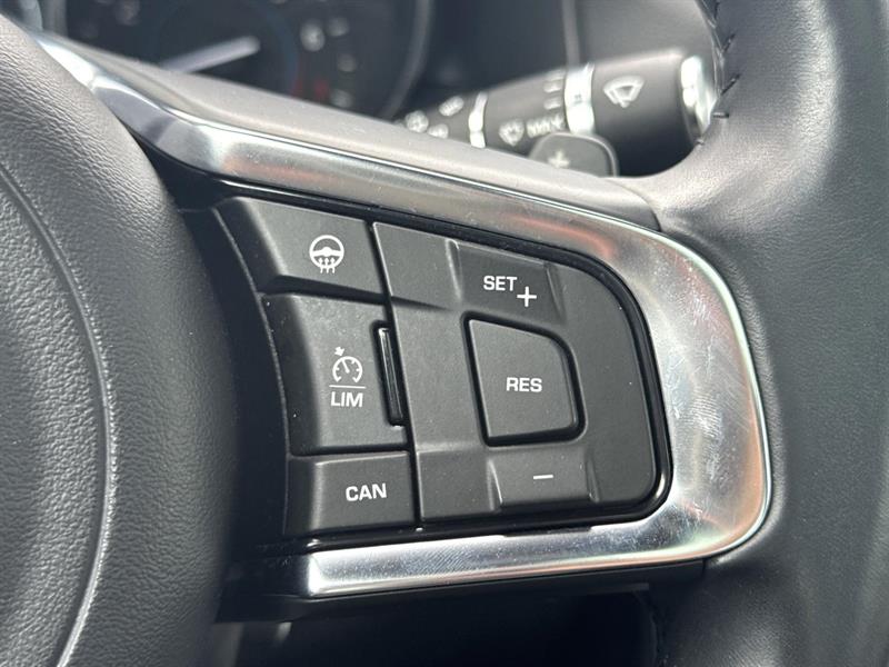 jaguar XF 2017 - 18