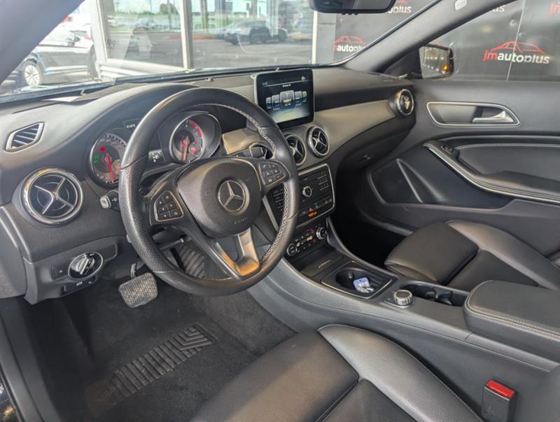mercedes-benz GLA 2017 - 14