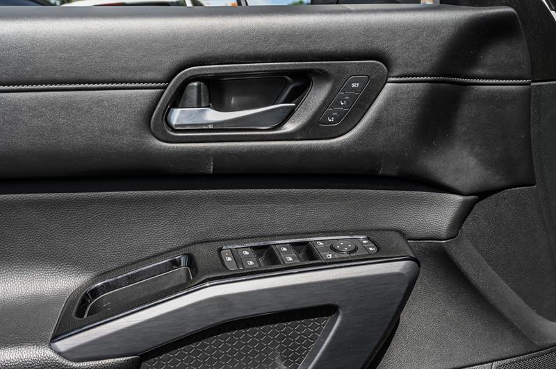 nissan Pathfinder 2022 - 11