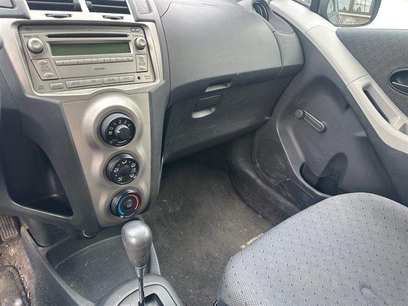 toyota Yaris 2009 - 8