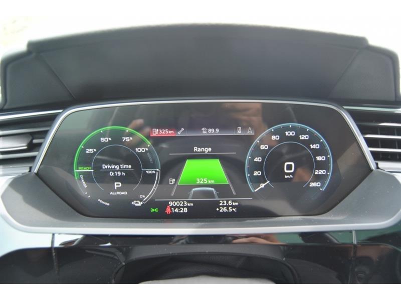 audi e-tron 2022 - 15