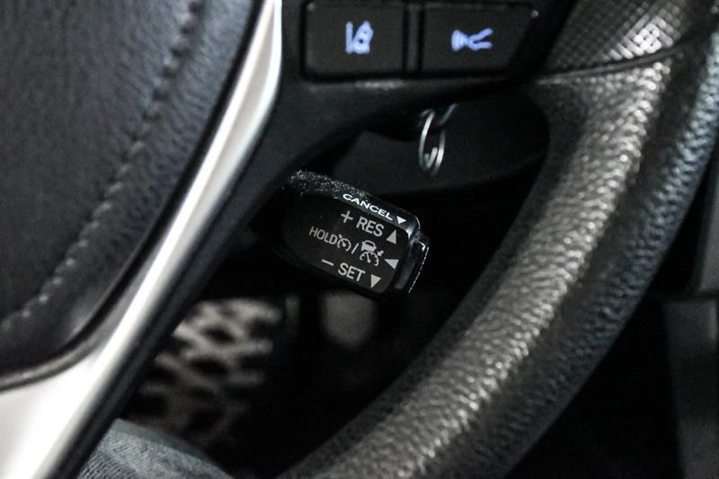 toyota Corolla 2017 - 24