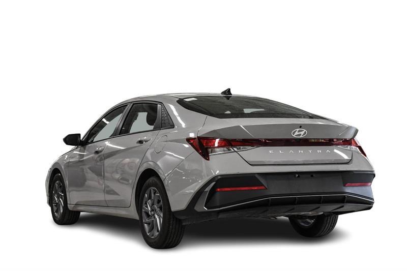 2025 Hyundai Elantra - Image 12