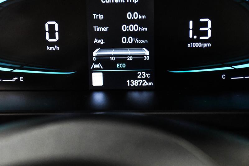 2025 Hyundai Elantra - Image 27
