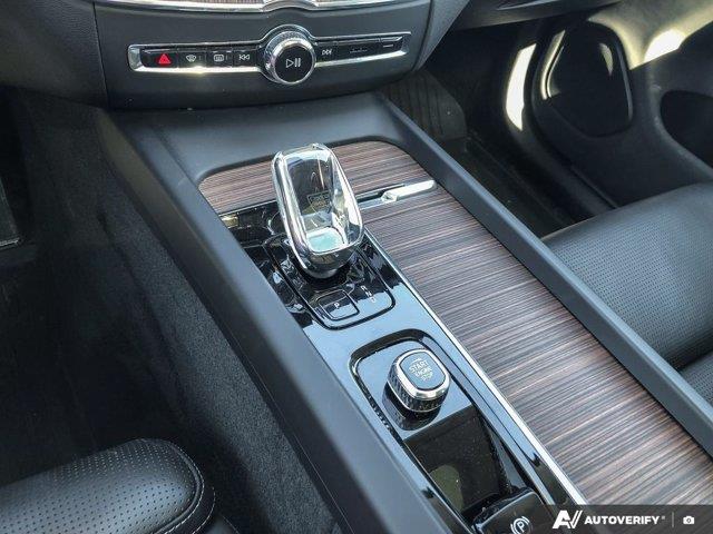 volvo XC60 Recharge 2023 - 17