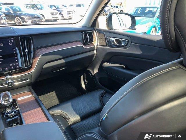 volvo XC60 Recharge 2023 - 24