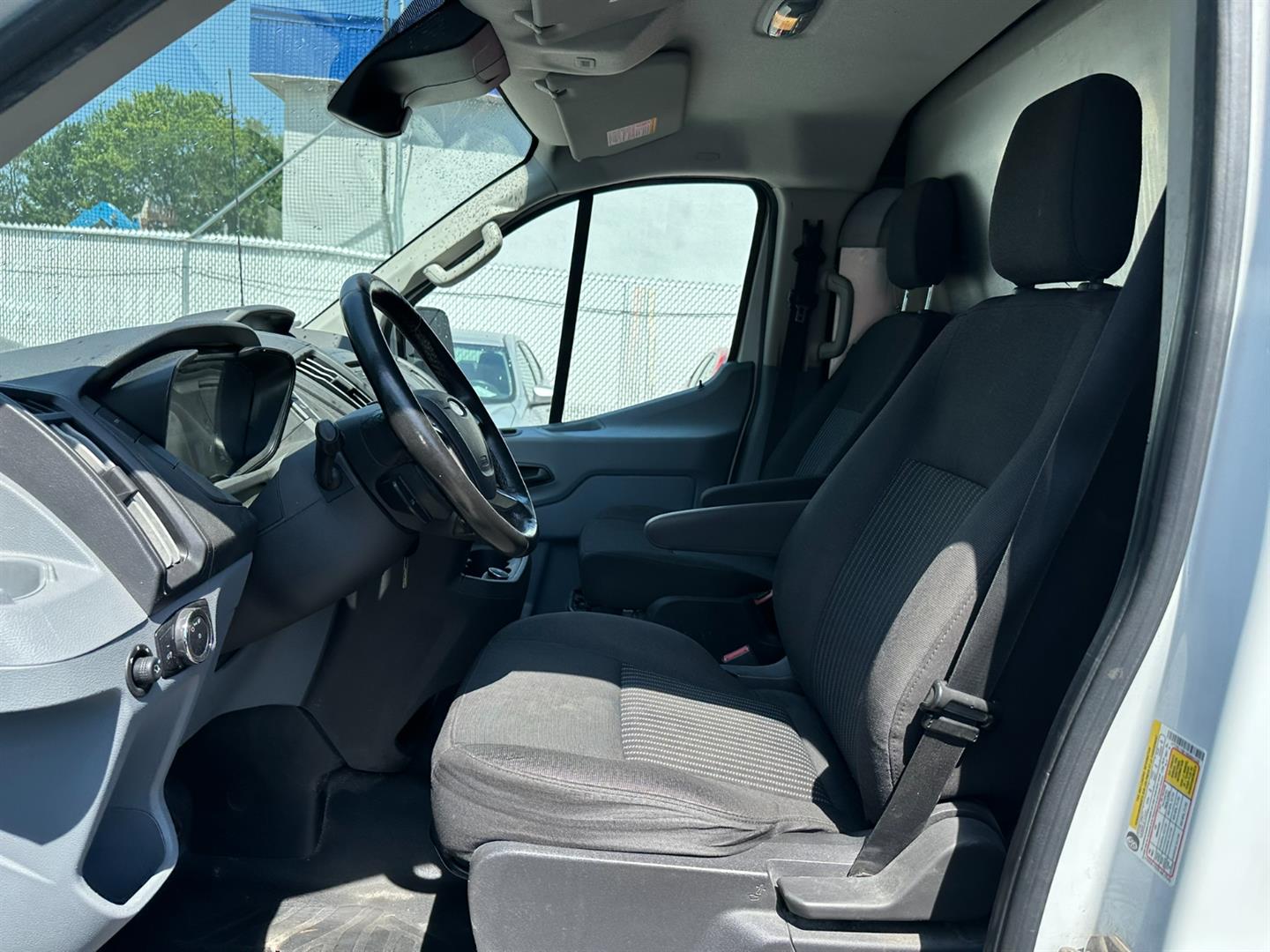 ford Transit fourgon utilitaire 2017 - 10