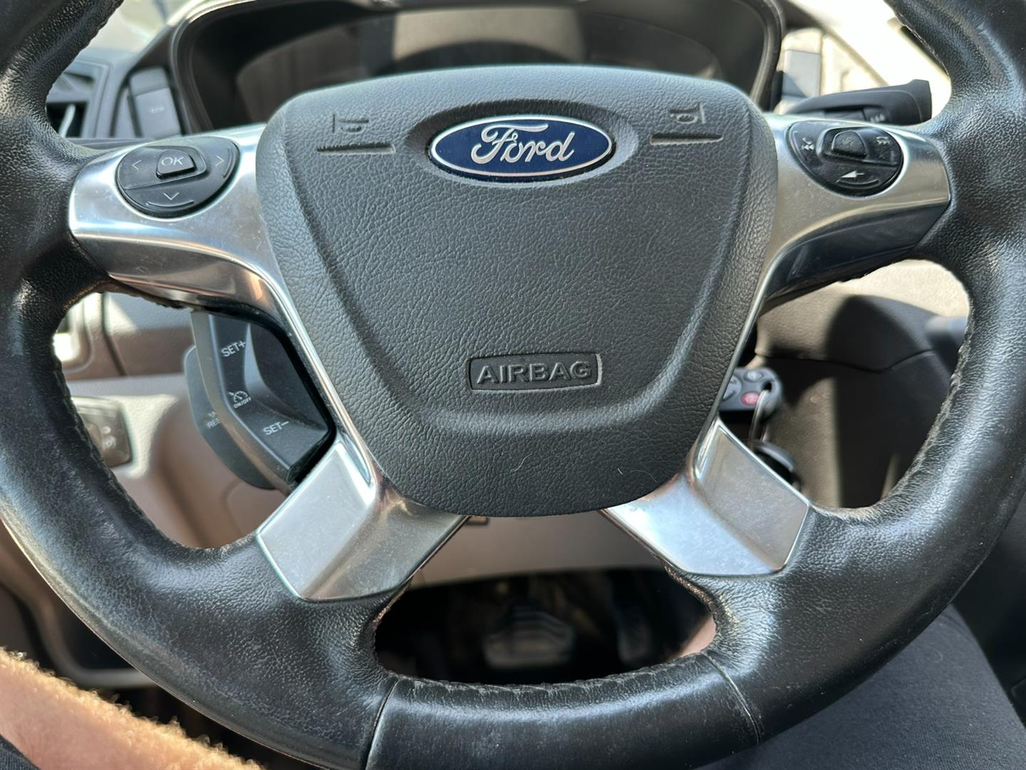 ford Transit fourgon utilitaire 2017 - 13