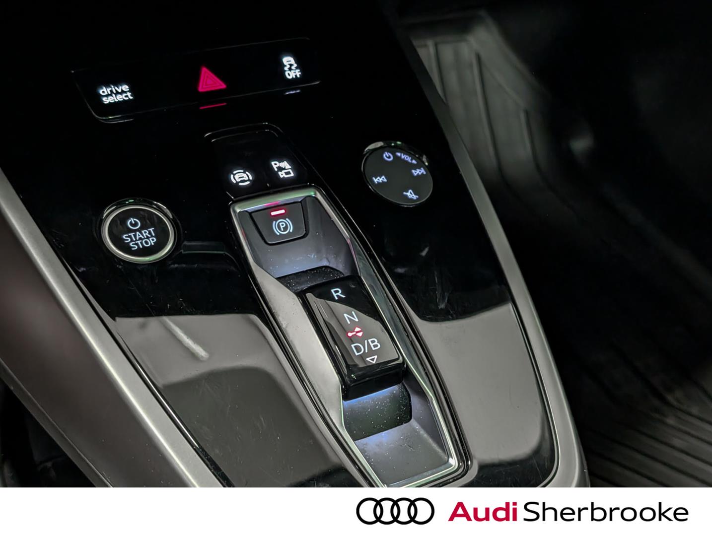audi Q4 e-tron 2024 - 16