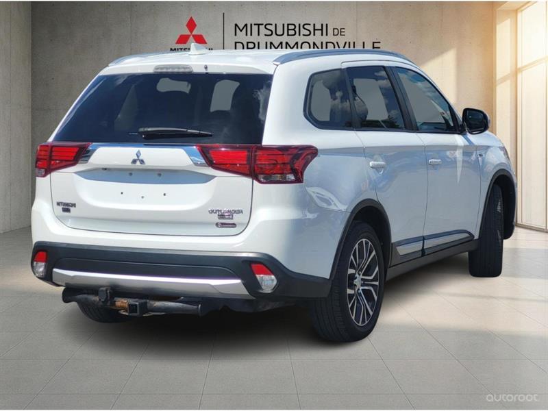 mitsubishi Outlander 2017 - 4
