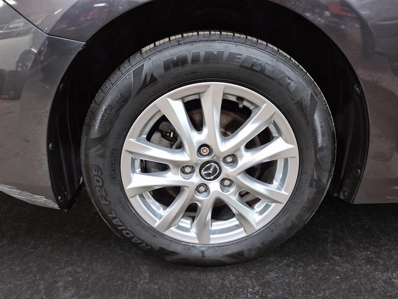 mazda Mazda3 2018 - 9