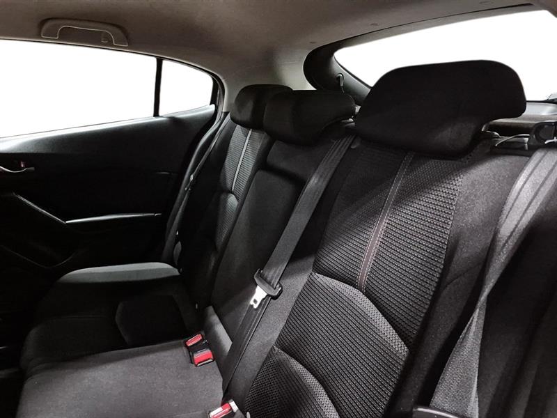 mazda Mazda3 2018 - 11