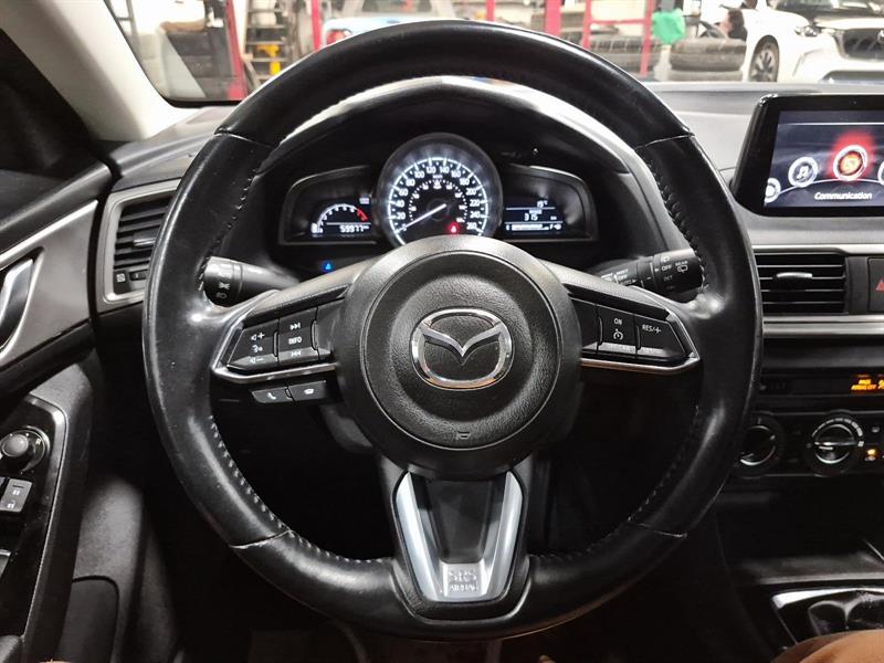mazda Mazda3 2018 - 16