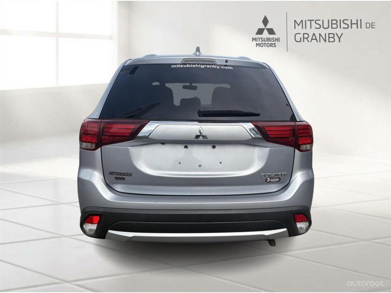 mitsubishi Outlander 2017 - 4
