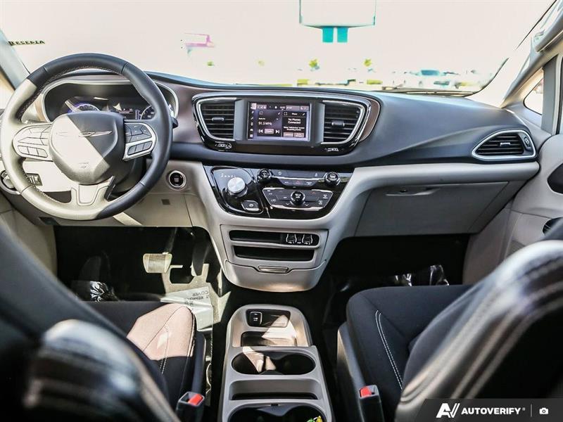 chrysler Grand Caravan 2024 - 29