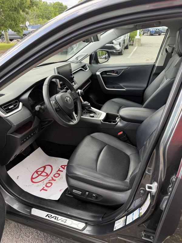 toyota RAV4 2022 - 13