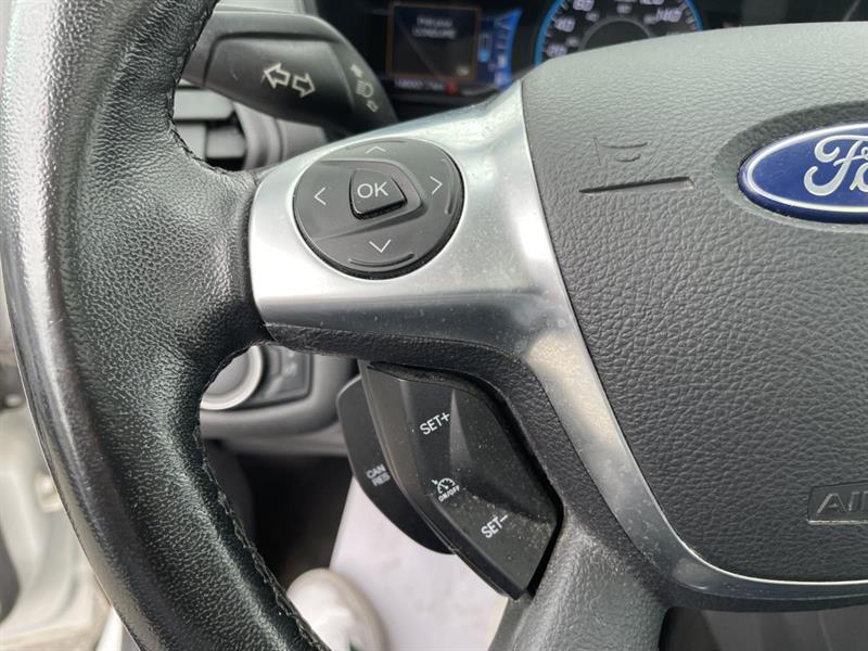 ford C-Max Energi 2017 - 12