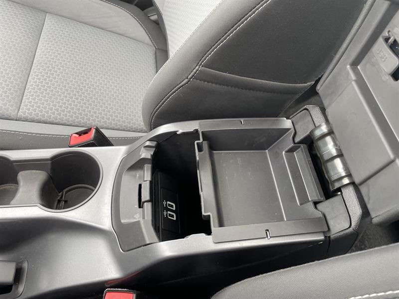 ford C-Max Energi 2017 - 23