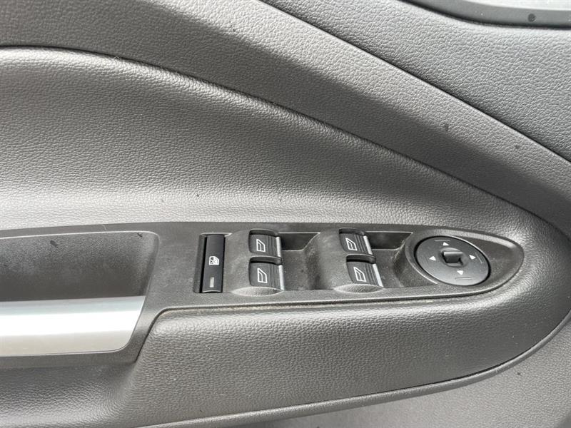 ford C-Max Energi 2017 - 24