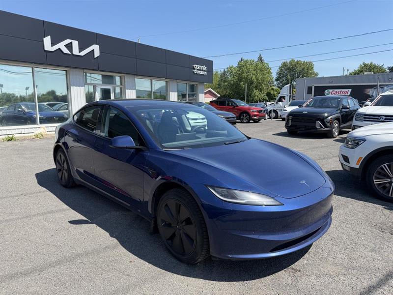 tesla Model 3 2024