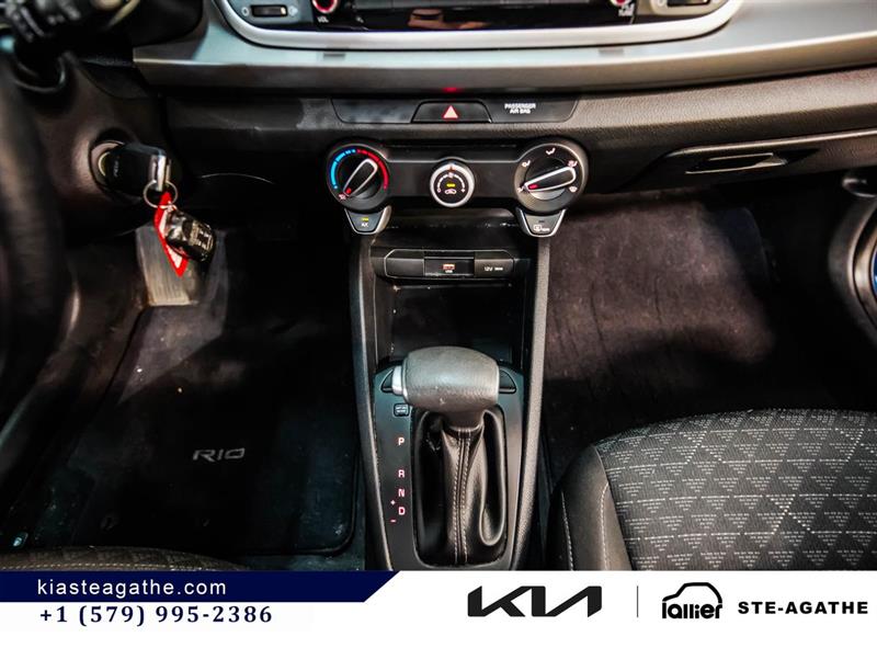kia Rio5 2021 - 17