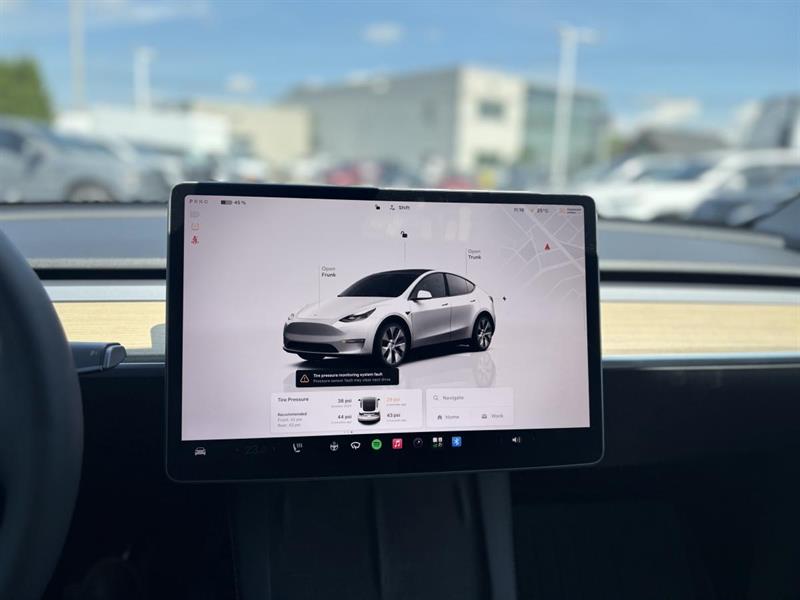 tesla Model Y 2023 - 13