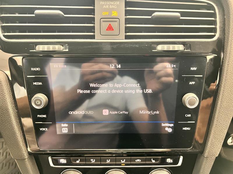 volkswagen Golf R 2019 - 24