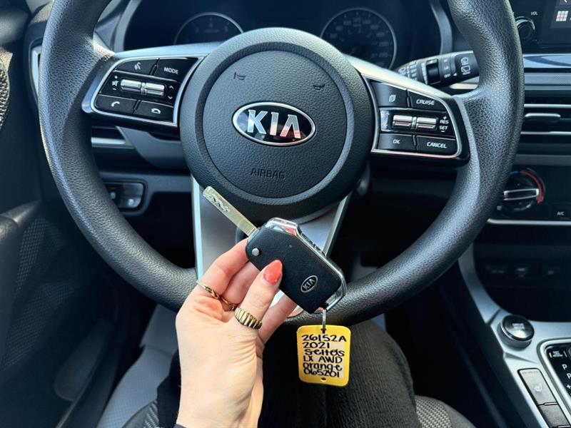 kia Seltos 2021 - 17