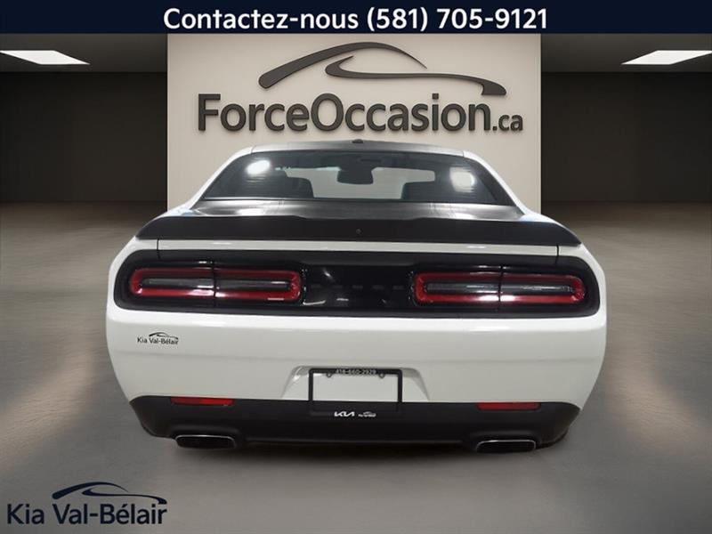 dodge Challenger 2017 - 11