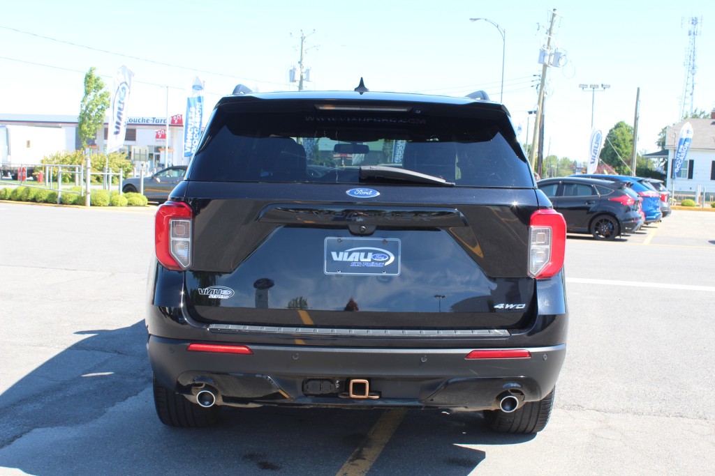 ford Explorer 2022 - 8