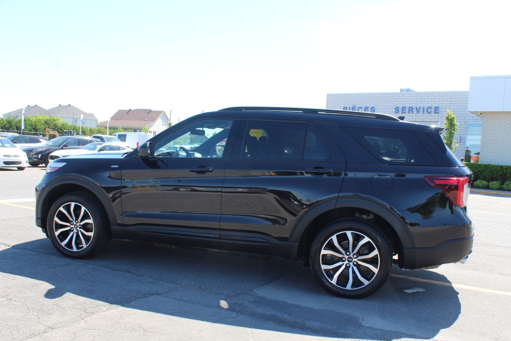 ford Explorer 2022 - 12