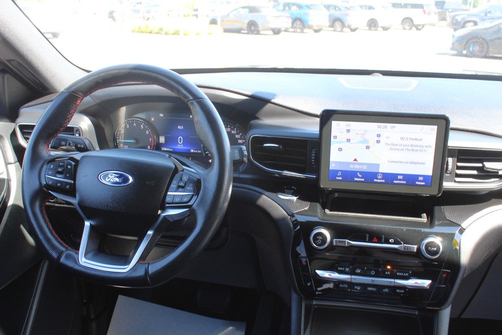 ford Explorer 2022 - 17