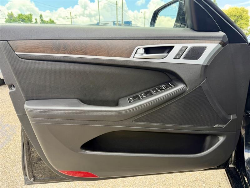 hyundai Berline Genesis 2015 - 9