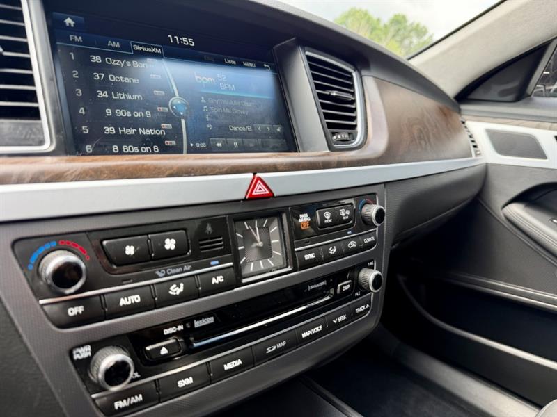 hyundai Berline Genesis 2015 - 16